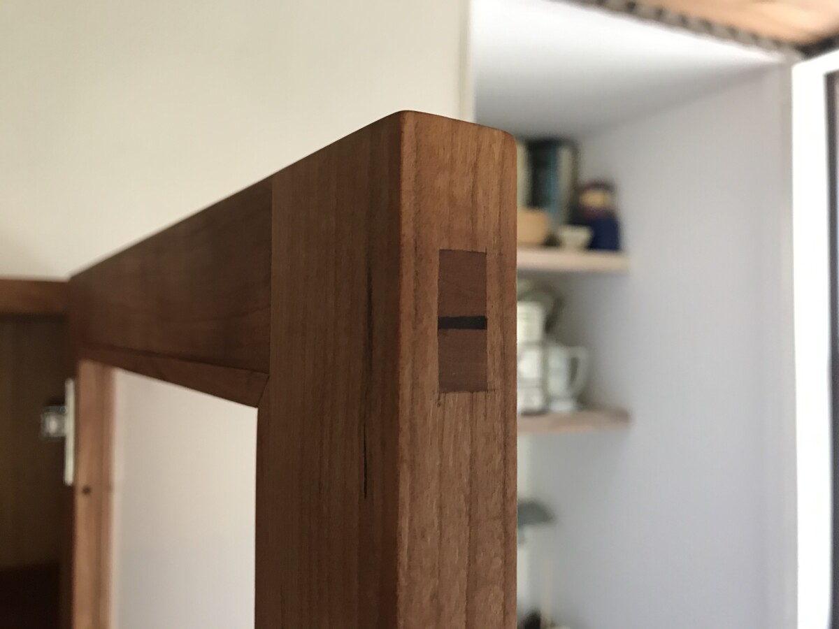 チェリーの両開き扉付きの本棚 | WOOD STUDIO KUZE'S