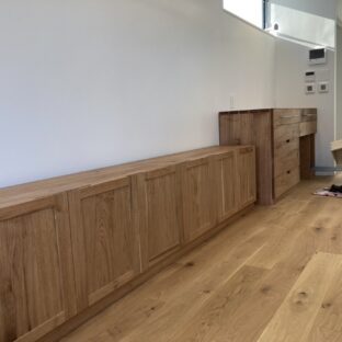 葉山のお客様宅へキッチンボードの納品に伺いました